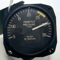 Manifold Pressure Gauge S/N 146804 (A/R)