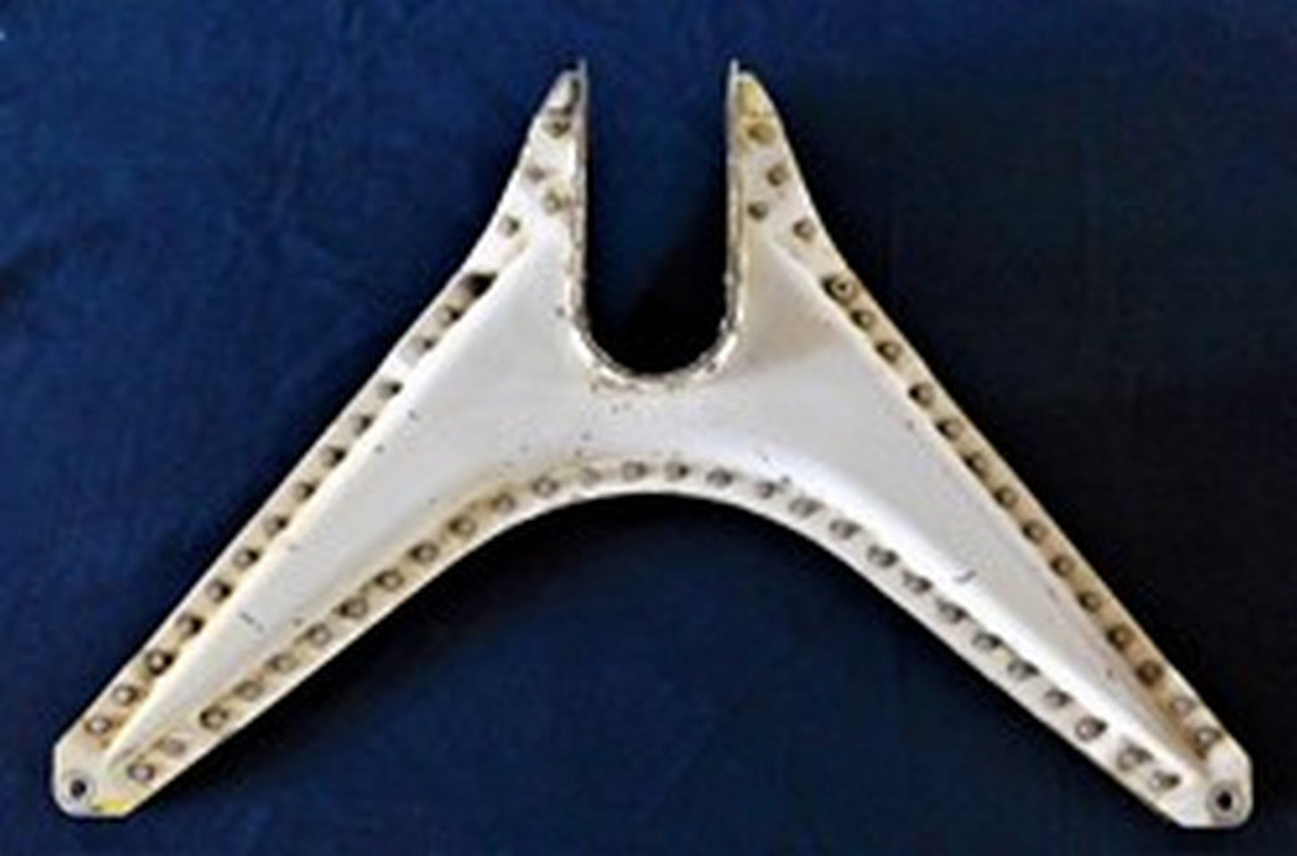 Mounting Strut - Front Landing Gear (A/R)