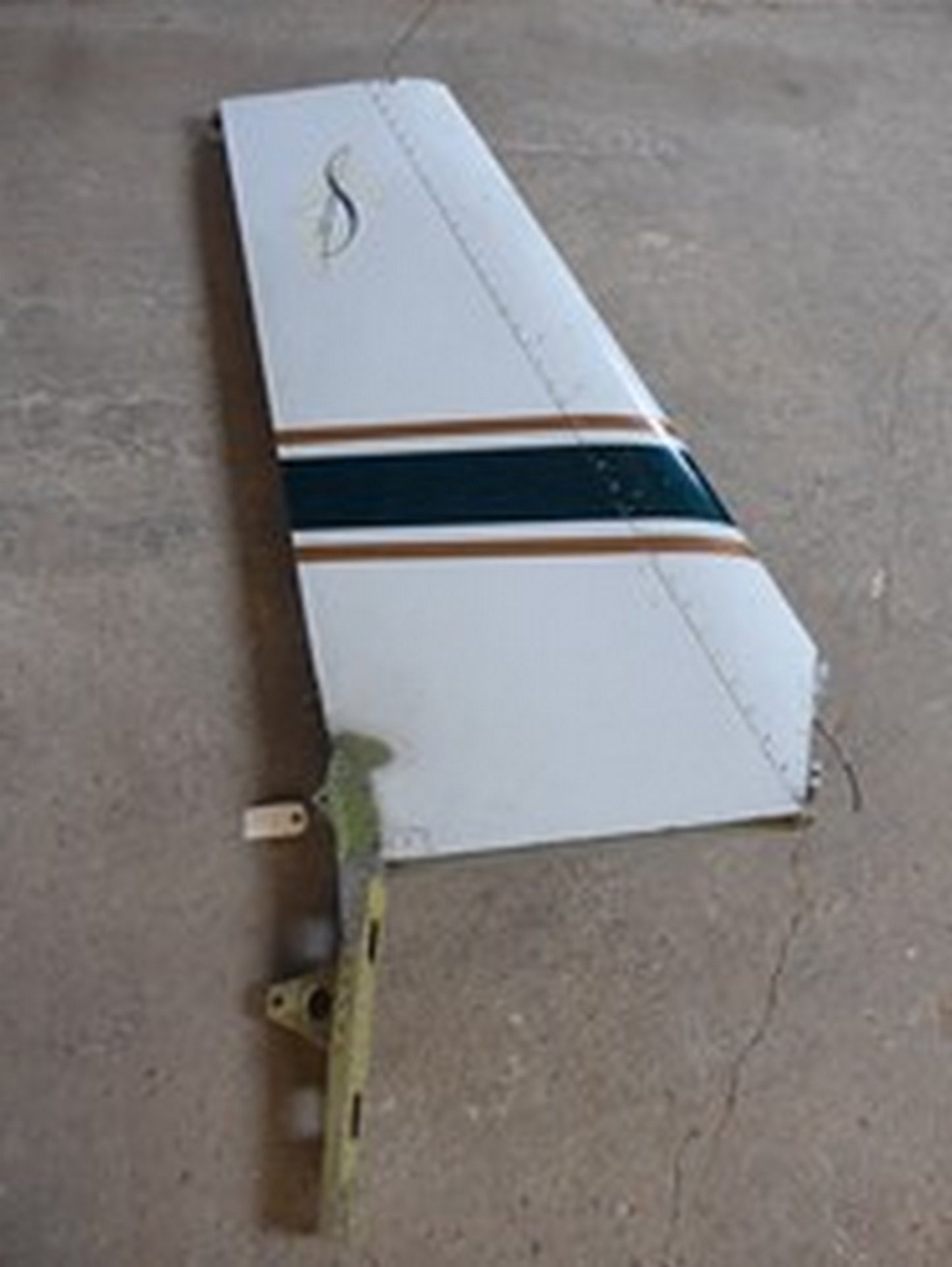 Vertical Stabilizer (A/R)