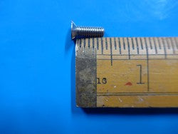 Machine Screw CR 8-32TH. 1/2L.