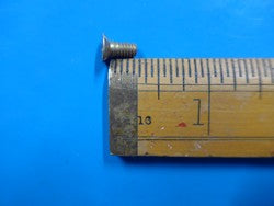 Machine Screw 8-32TH. 11/32L.