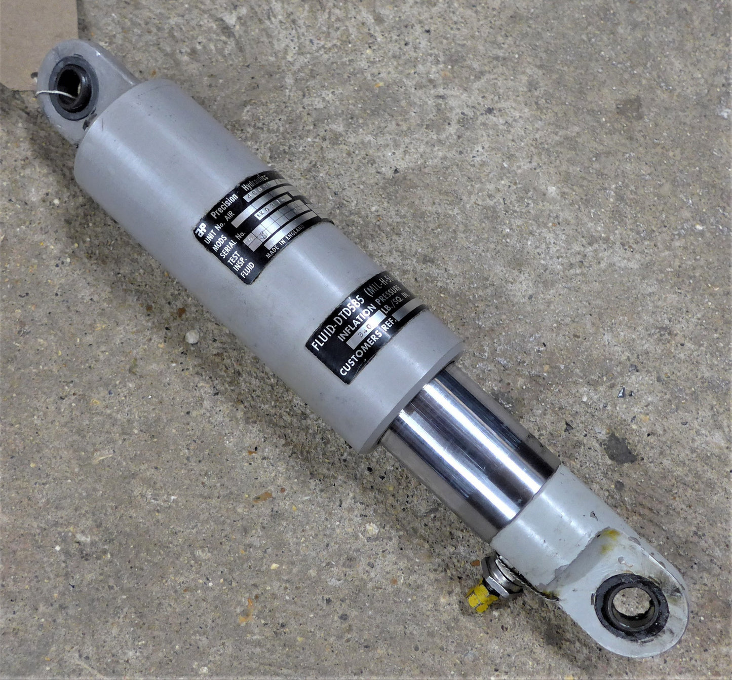 Main U/C Shock Absorber Assembly - Port (A/R)