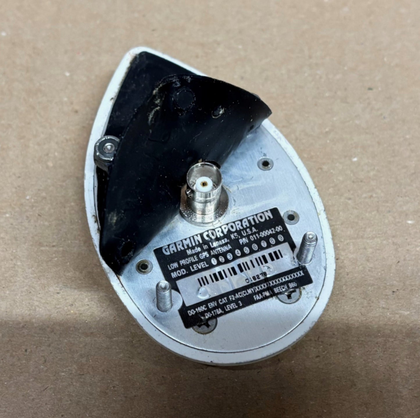 Low Profile GPS Antenna - Garmin (A/R)