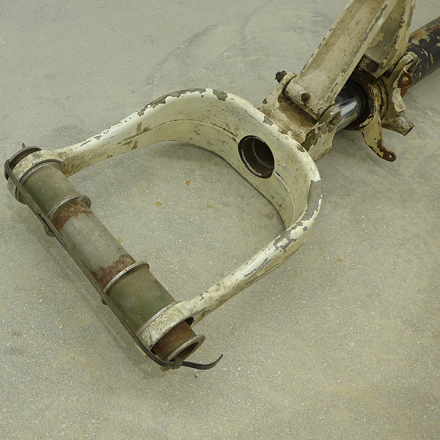 Nose Gear Strut - C150/152 - Heavy Duty (A/R)