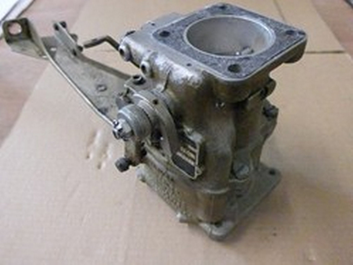 MA-4-5 Carburettor S/N BZ-13-1247 (A/R)