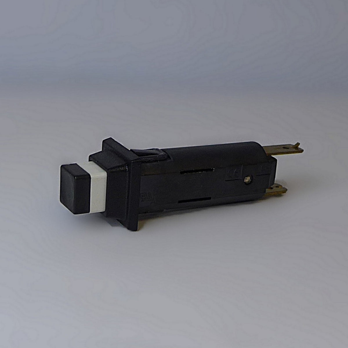 E-T-A 10 Amp Thermal Circuit Breaker (A/R)