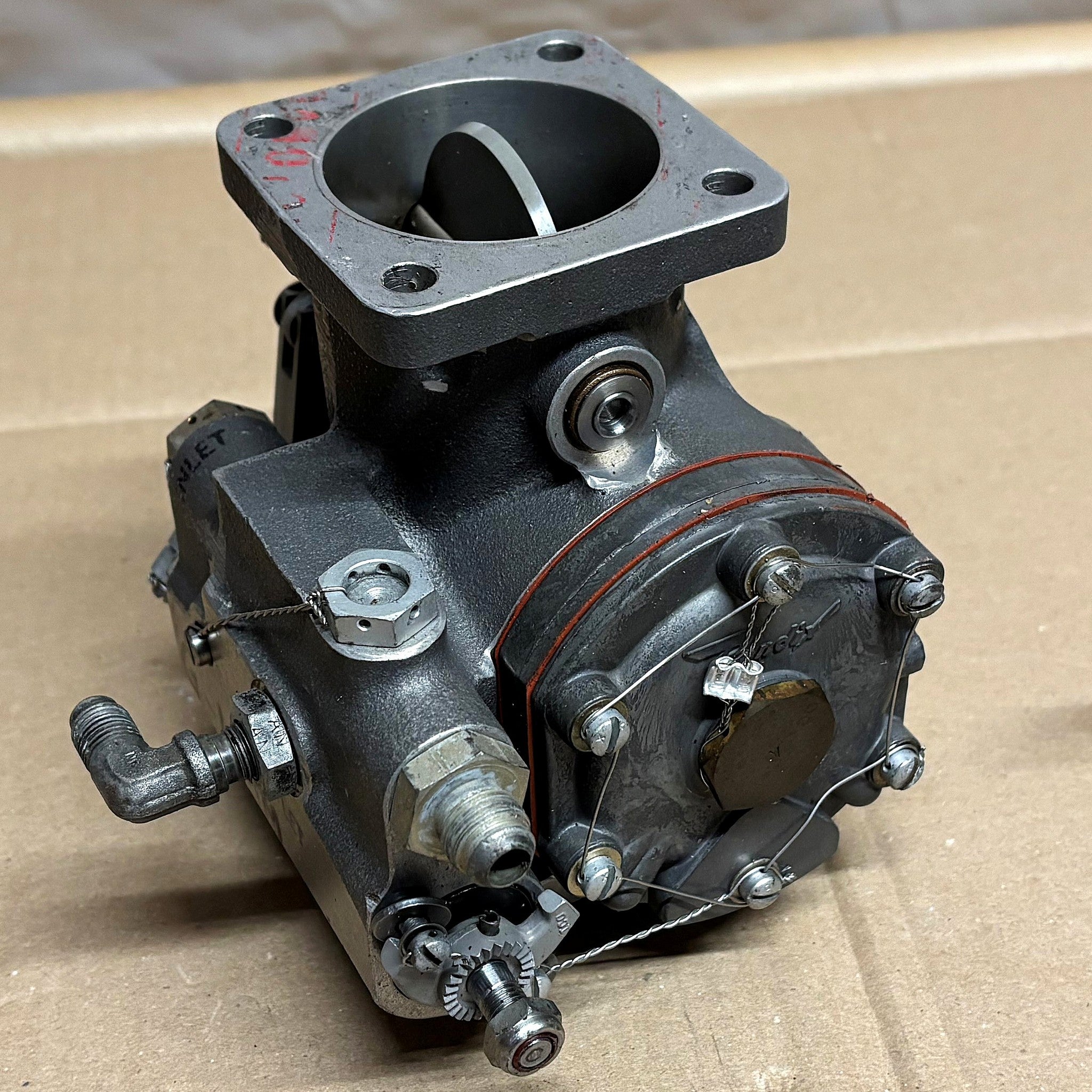 Bendix Servo Fuel Injector RSA-5AD1 & Flow Divider (A/R