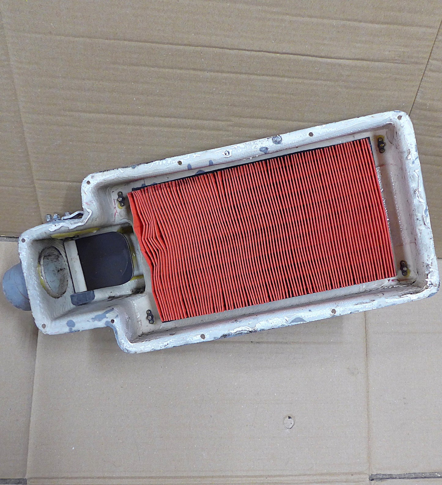 Hot Air Mixer Box Assy - 4 Cyl/6 Cyl (A/R)