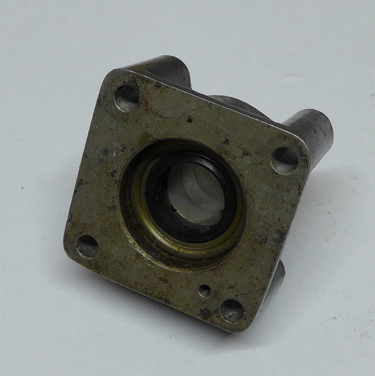 Adapter Assy - Vacuum Pump (A/R)