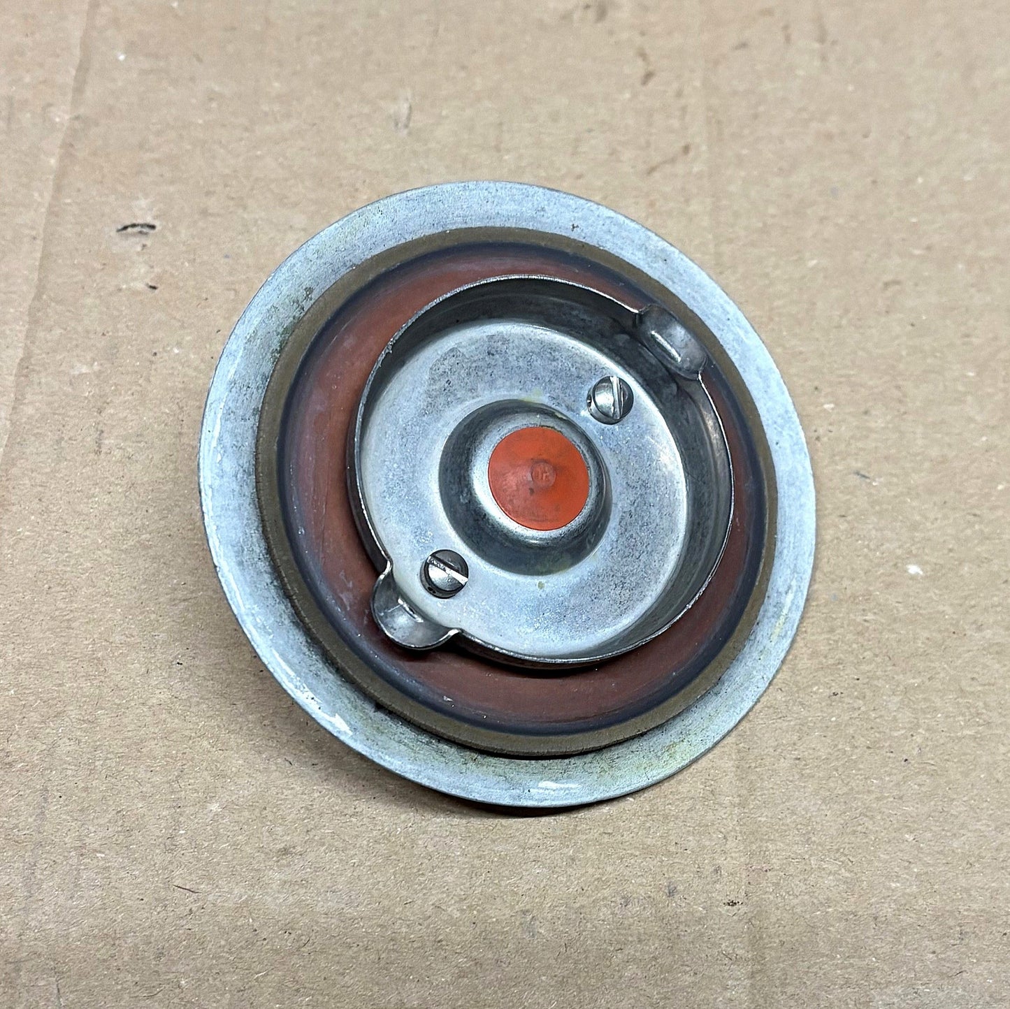 Cap Assembly - Fuel Tank - Non-locking (A/R)