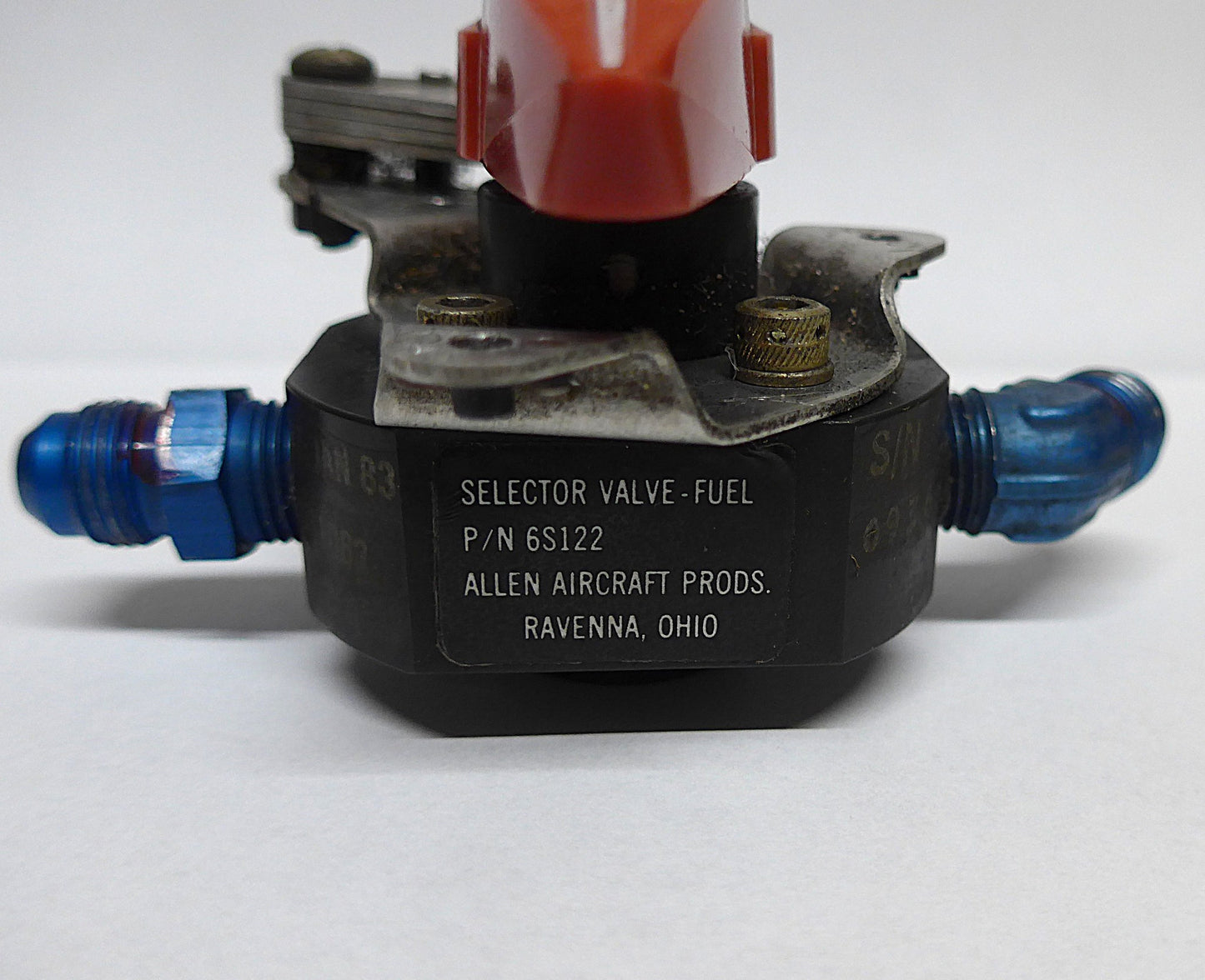 PA28 Fuel Selector Valve 491-947 & Handle (A/R)