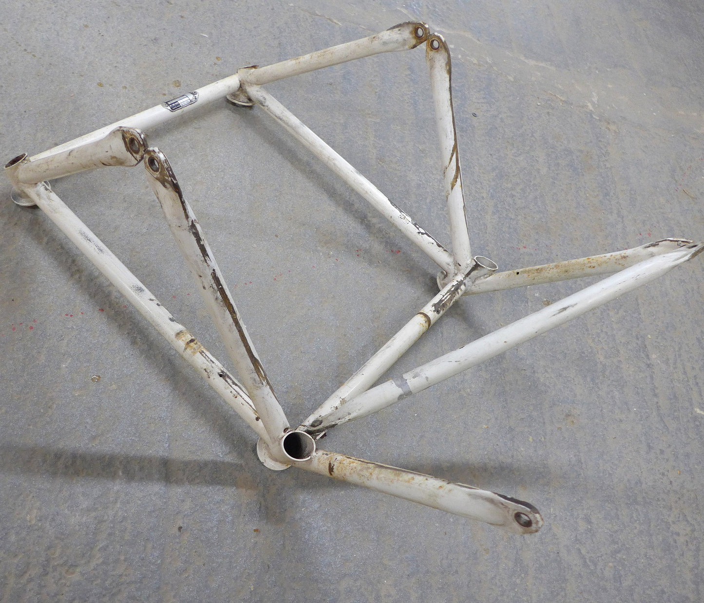 Engine Mount - Diagonal Brace (A/R)