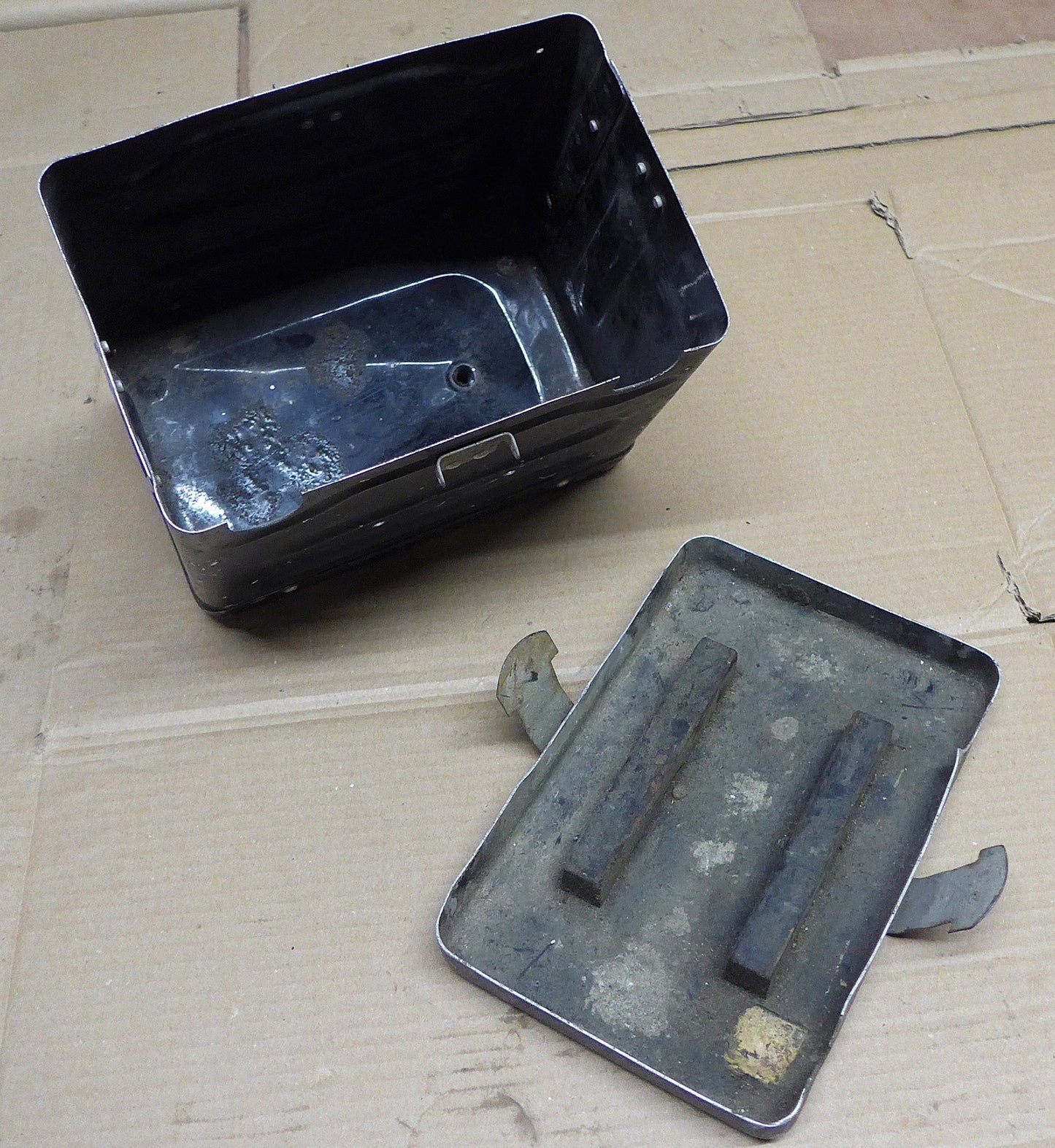 Aluminium Battery Box With Lid (A/R)