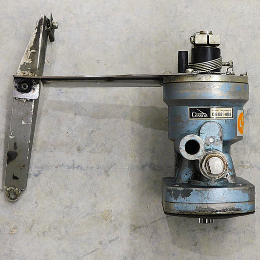 McCauley Prop Governor S/N:735290(C290D3/T6) (A/R)