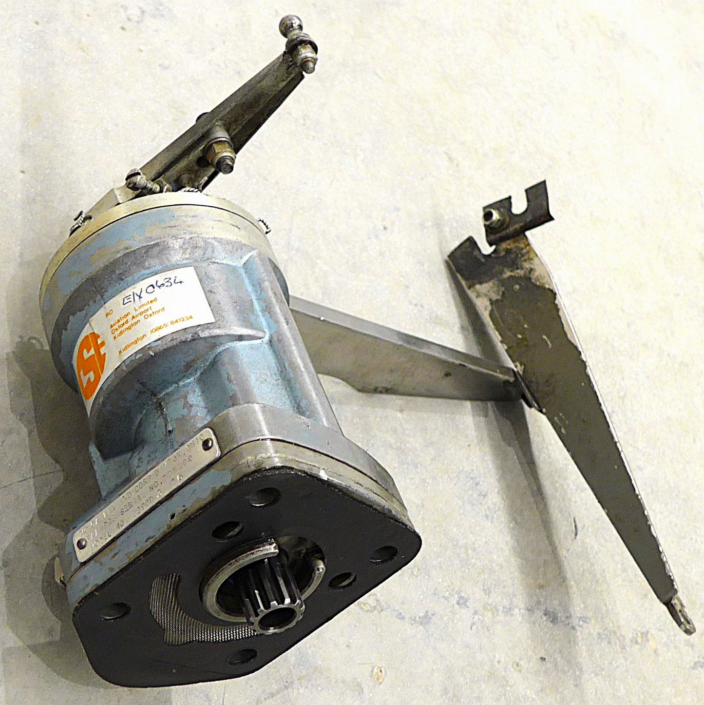 McCauley Prop Governor S/N:735290(C290D3/T6) (A/R)