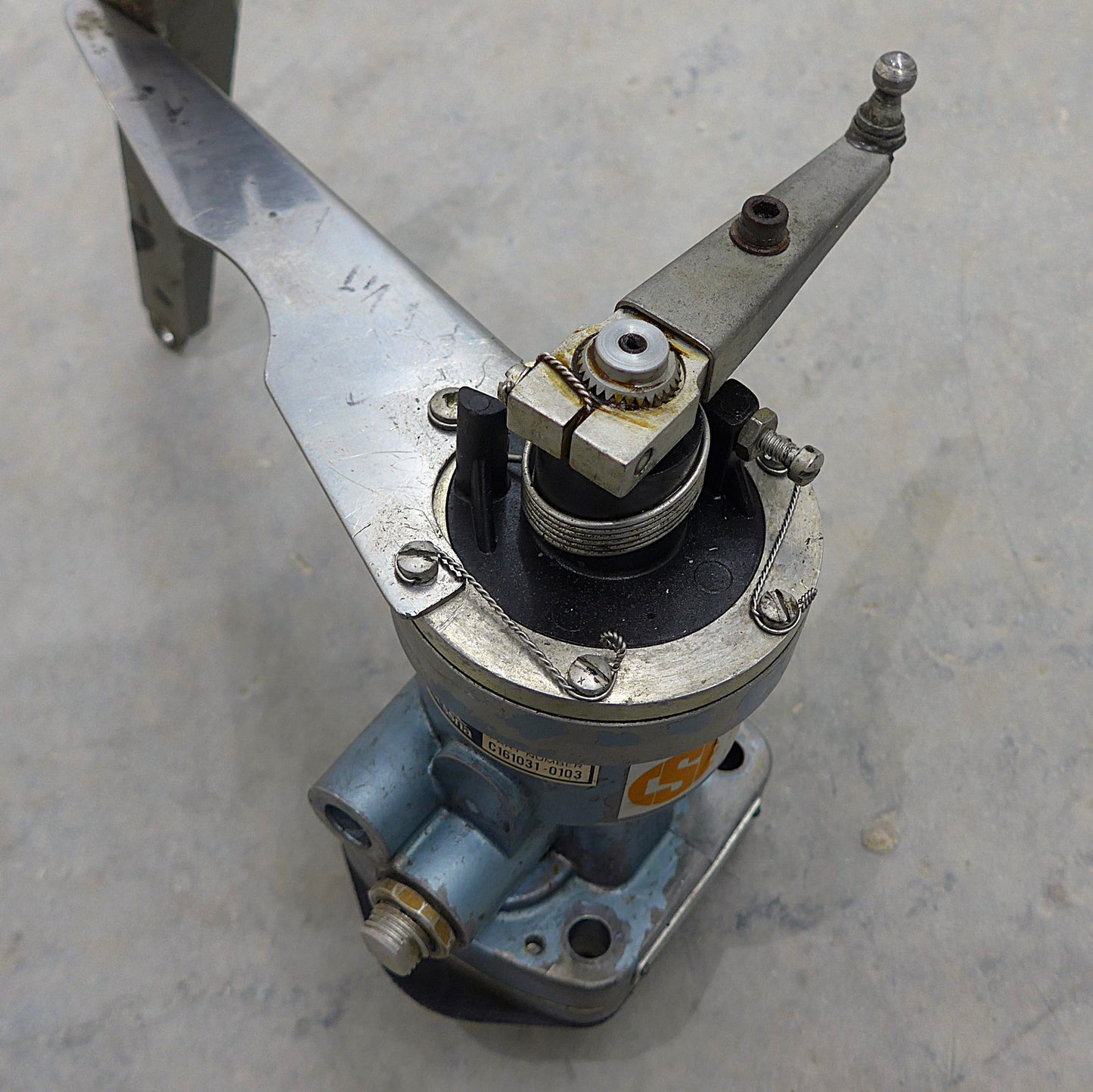McCauley Prop Governor S/N:735290(C290D3/T6) (A/R)