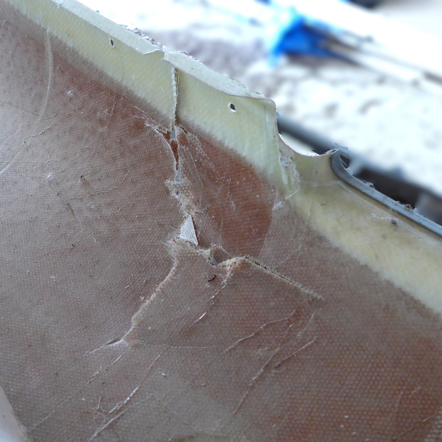 Top & Bottom Fuselage Clamshells - Ikarus C42A (A/R)