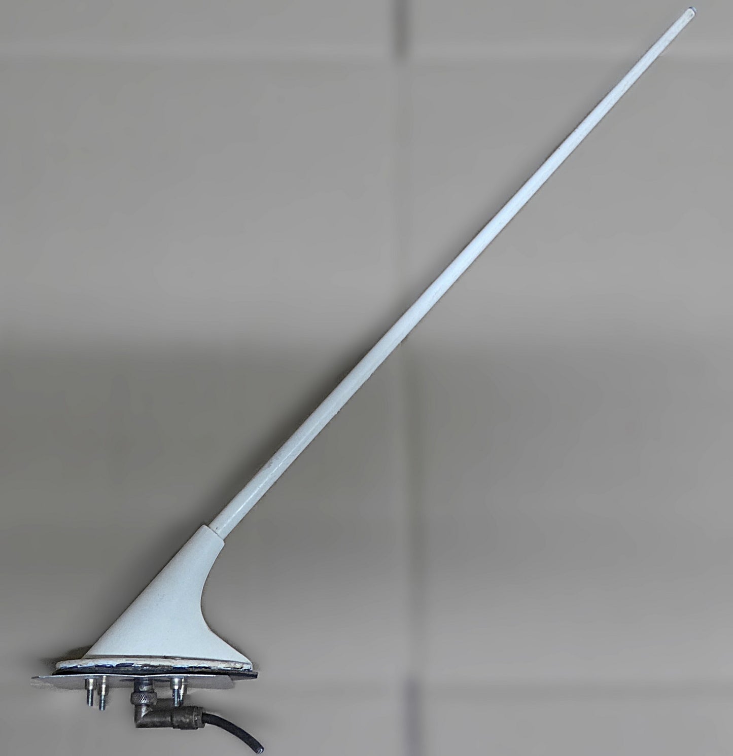 Comant VHF Antenna (A/R)