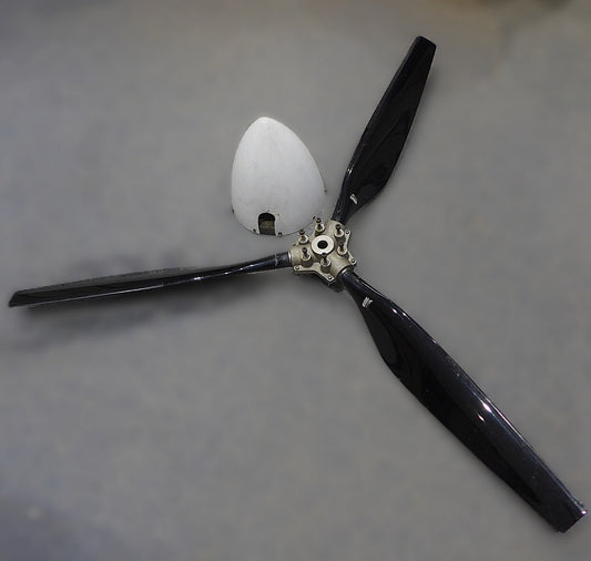 DUC Helices 64" Ground Adjustable 3 Blade Prop & Spinner (A/R)