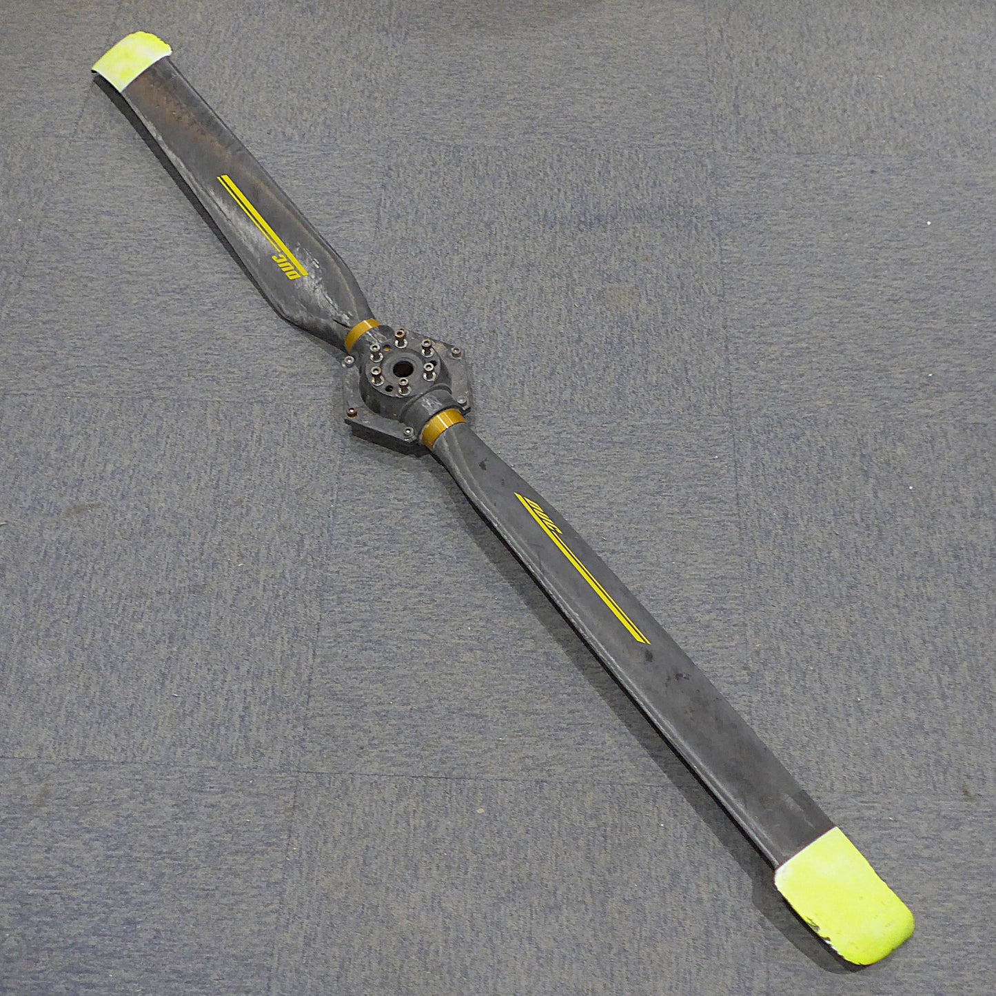 Duc Windspoon 68" - L/H - 2 Blade Ground Adjustable Carbon Propeller (A/R)