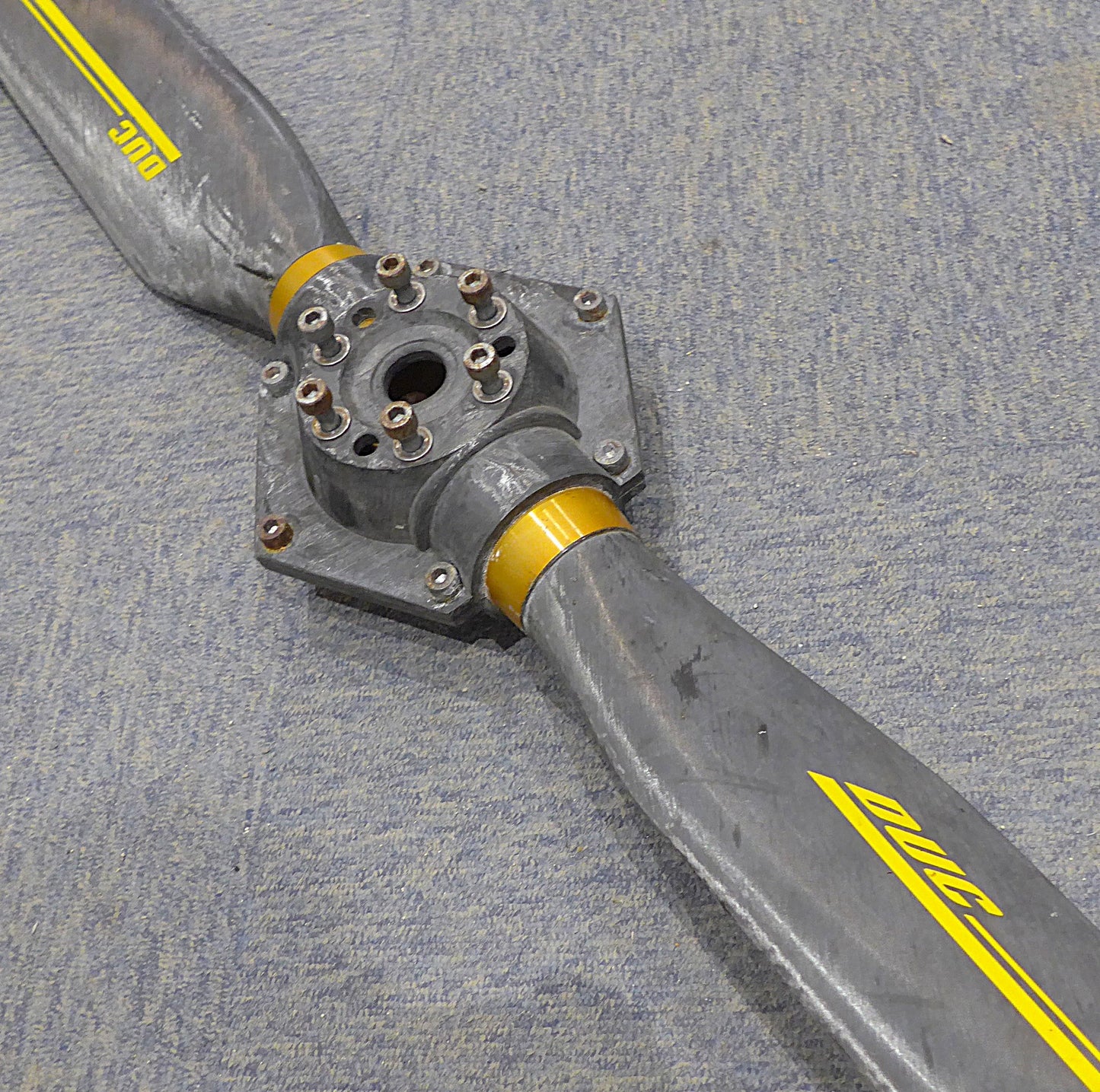 Duc Windspoon 68" - L/H - 2 Blade Ground Adjustable Carbon Propeller (A/R)