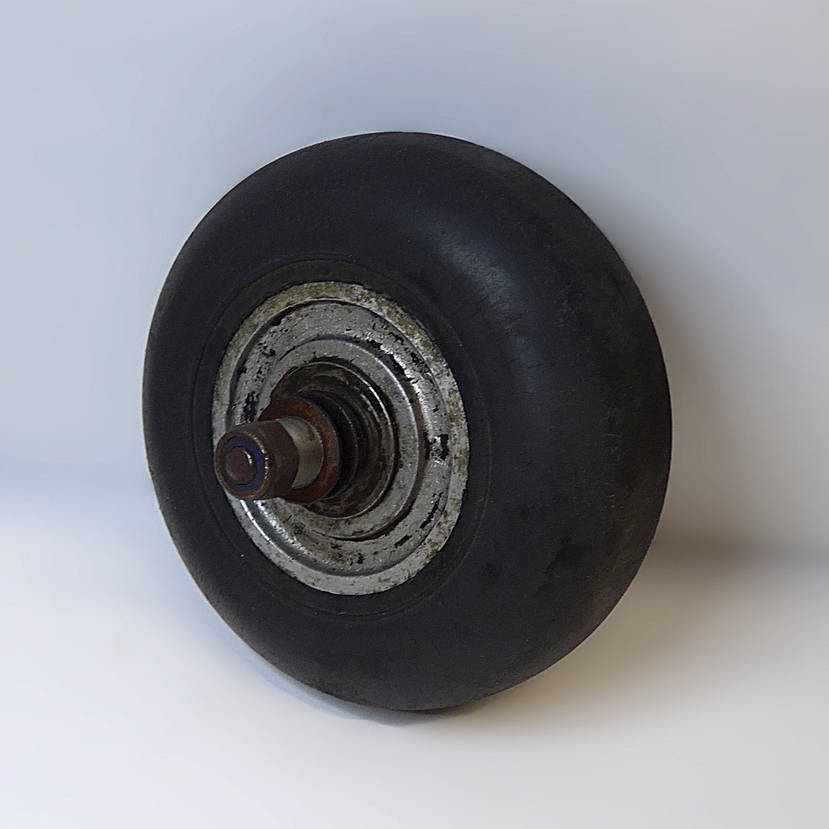 6X2.25 Solid Tyre Tailwheel Assy - Monowheel Classic (A/R)
