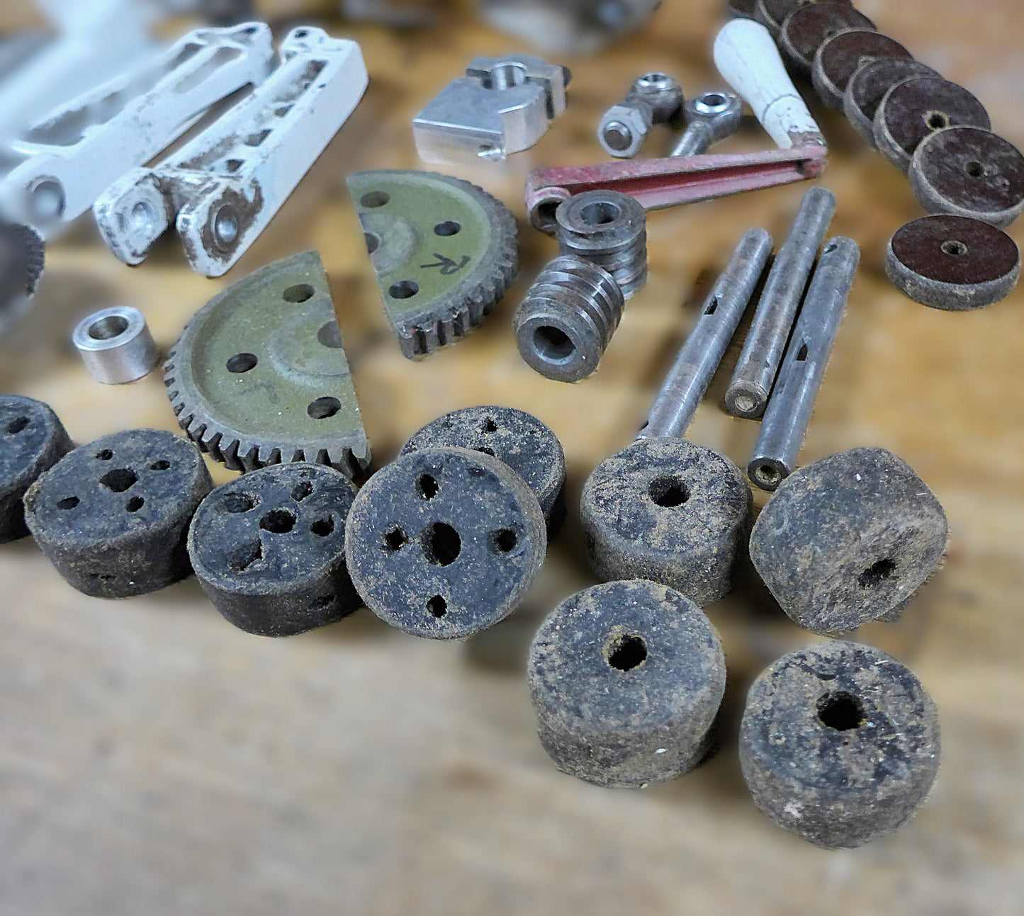 Miscellaneous Replica War FW190 Parts - Joblot (A/R)