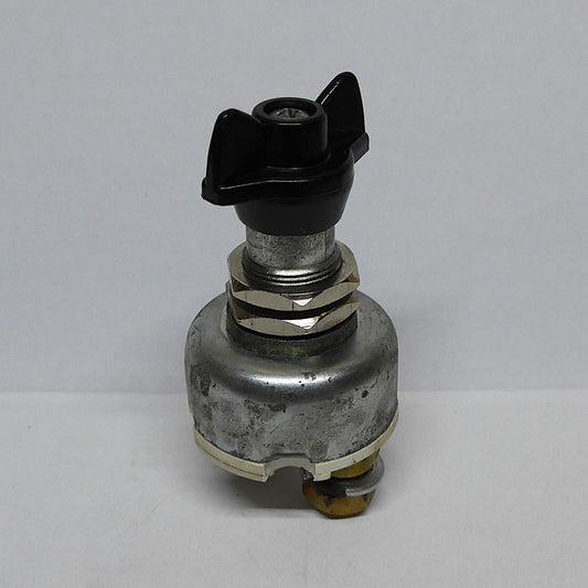 Battery Isolator With Fixed Key (A/R)