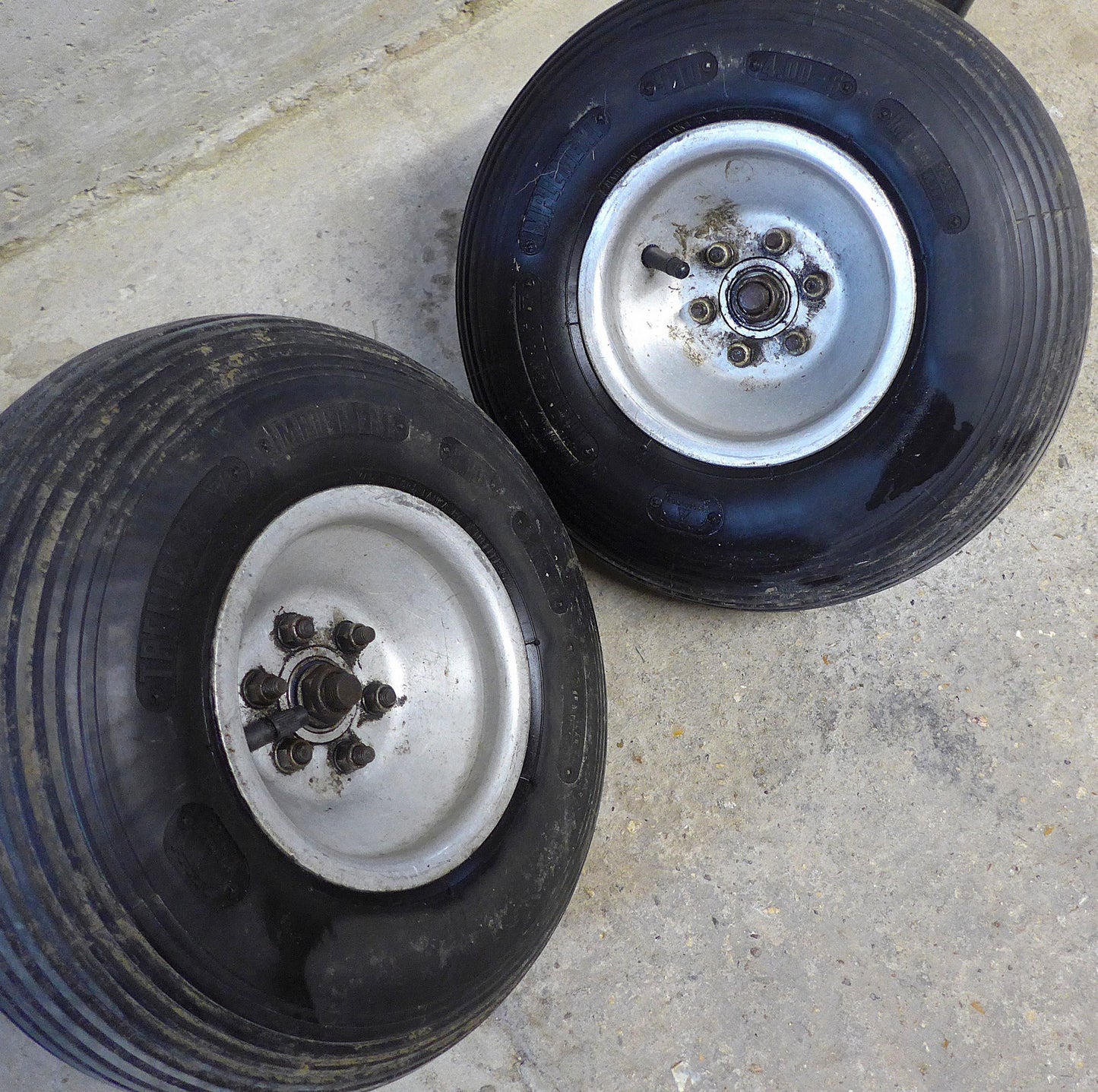 Main Gear, Wheels & Brakes Assy - Early S-6 Parallel Tube (A/R)