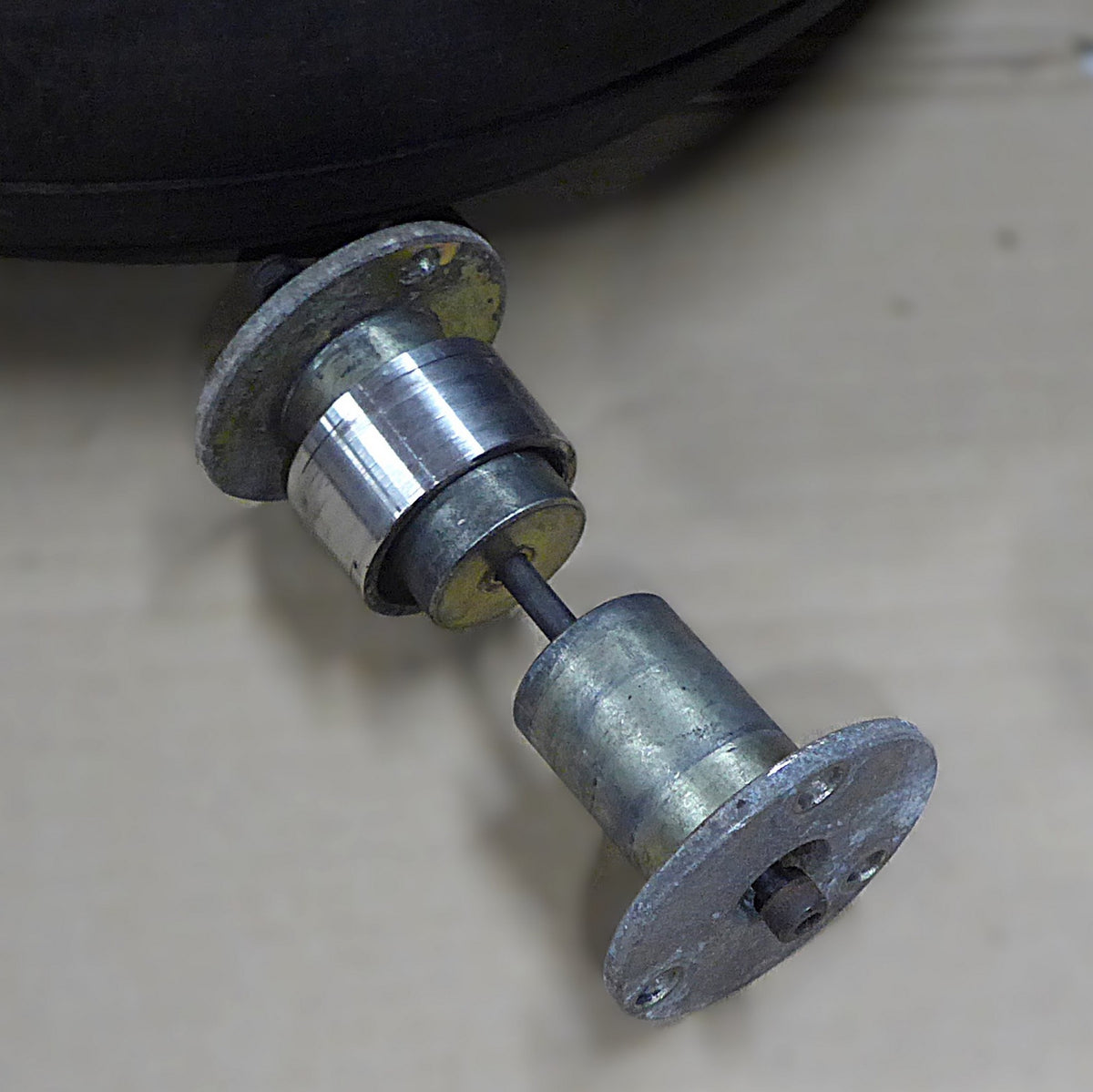 Main Wheel, Brake & Tyre Assy - Monowheel Classic (A/R)