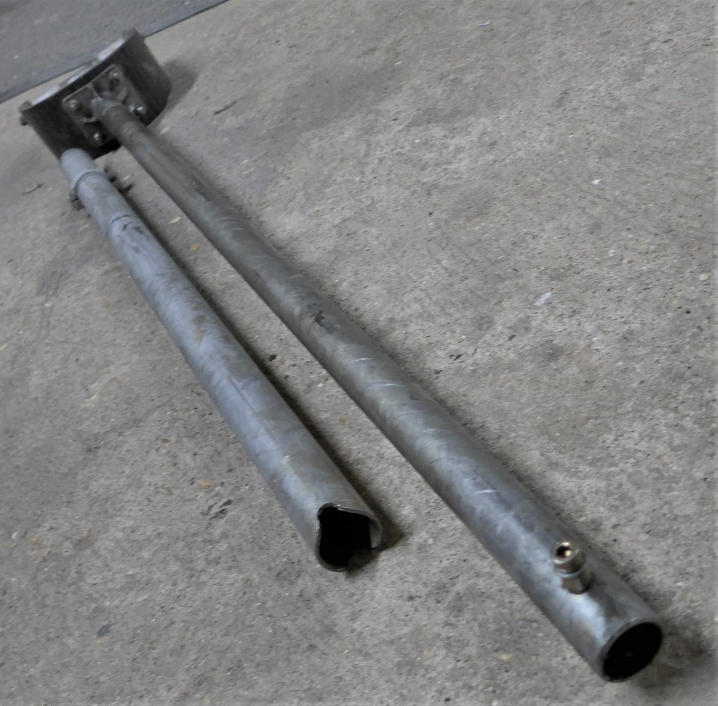 Nose Leg & Fork Assembly - MCR-01 Ban-Bi (A/R)