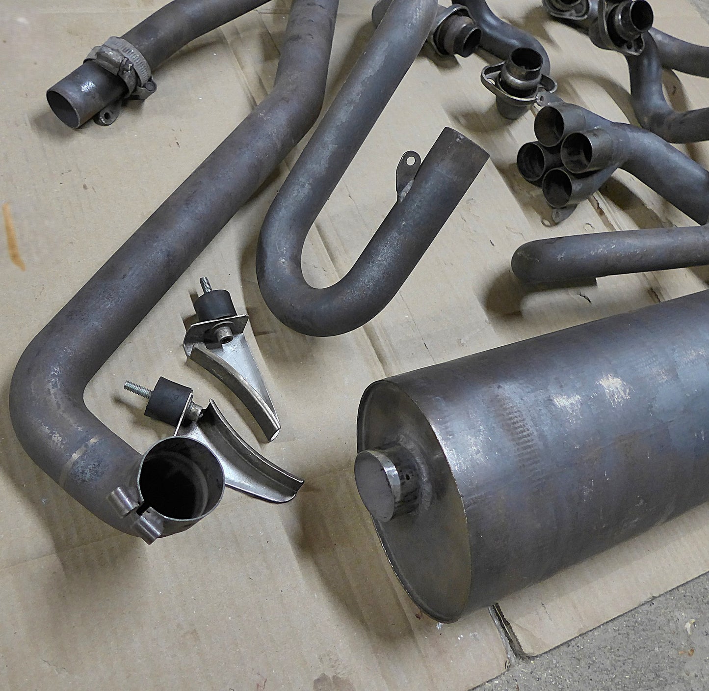 Exhaust System - MCR-01 Ban-Bi (A/R)