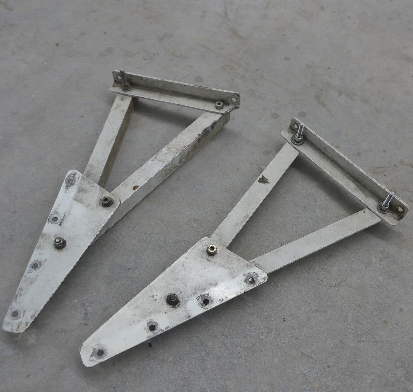 Oil Cooler Mount Brackets - MCR-01 Ban-Bi (A/R)