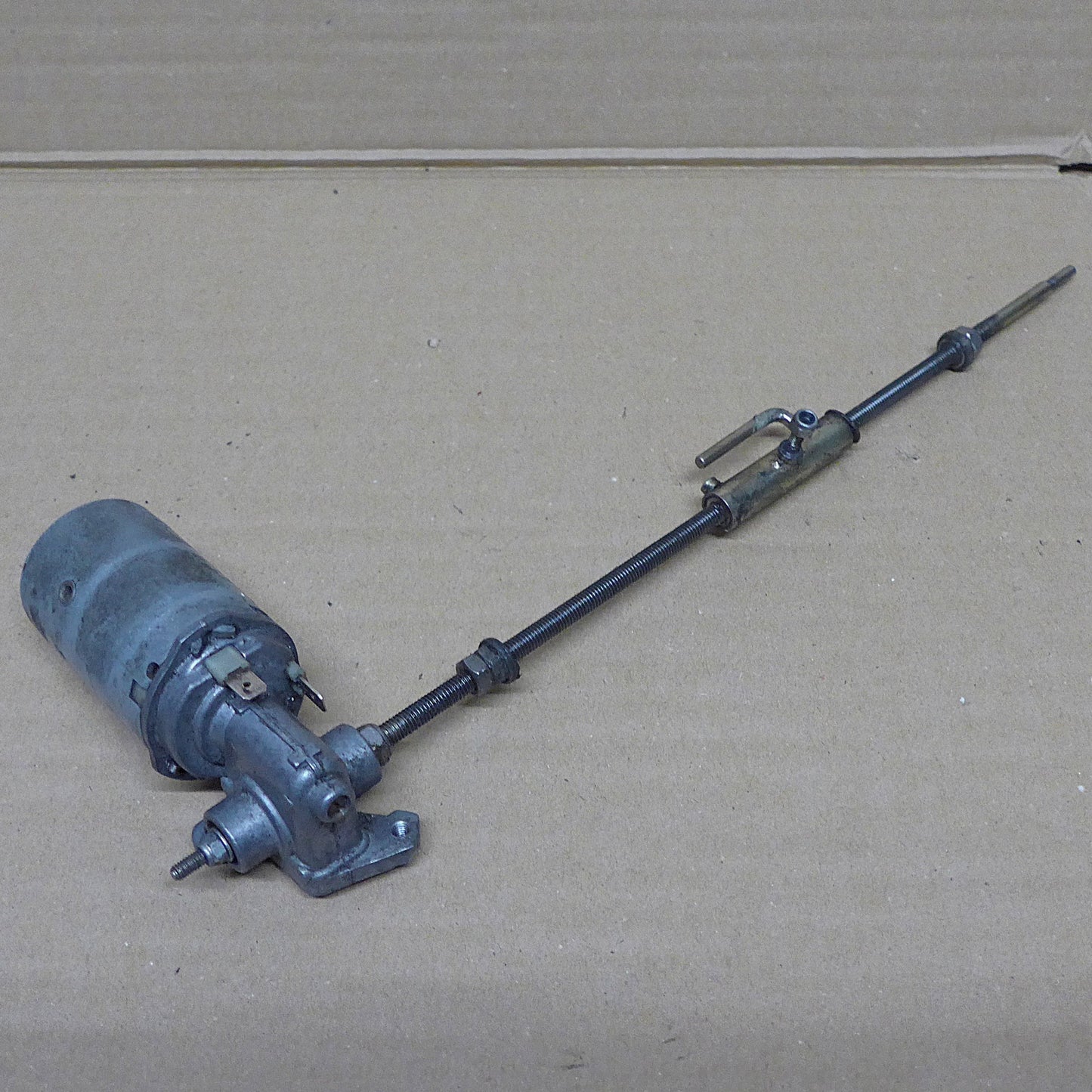 Elevator Trim Motor Assy - MCR-01 Ban-Bi (A/R)