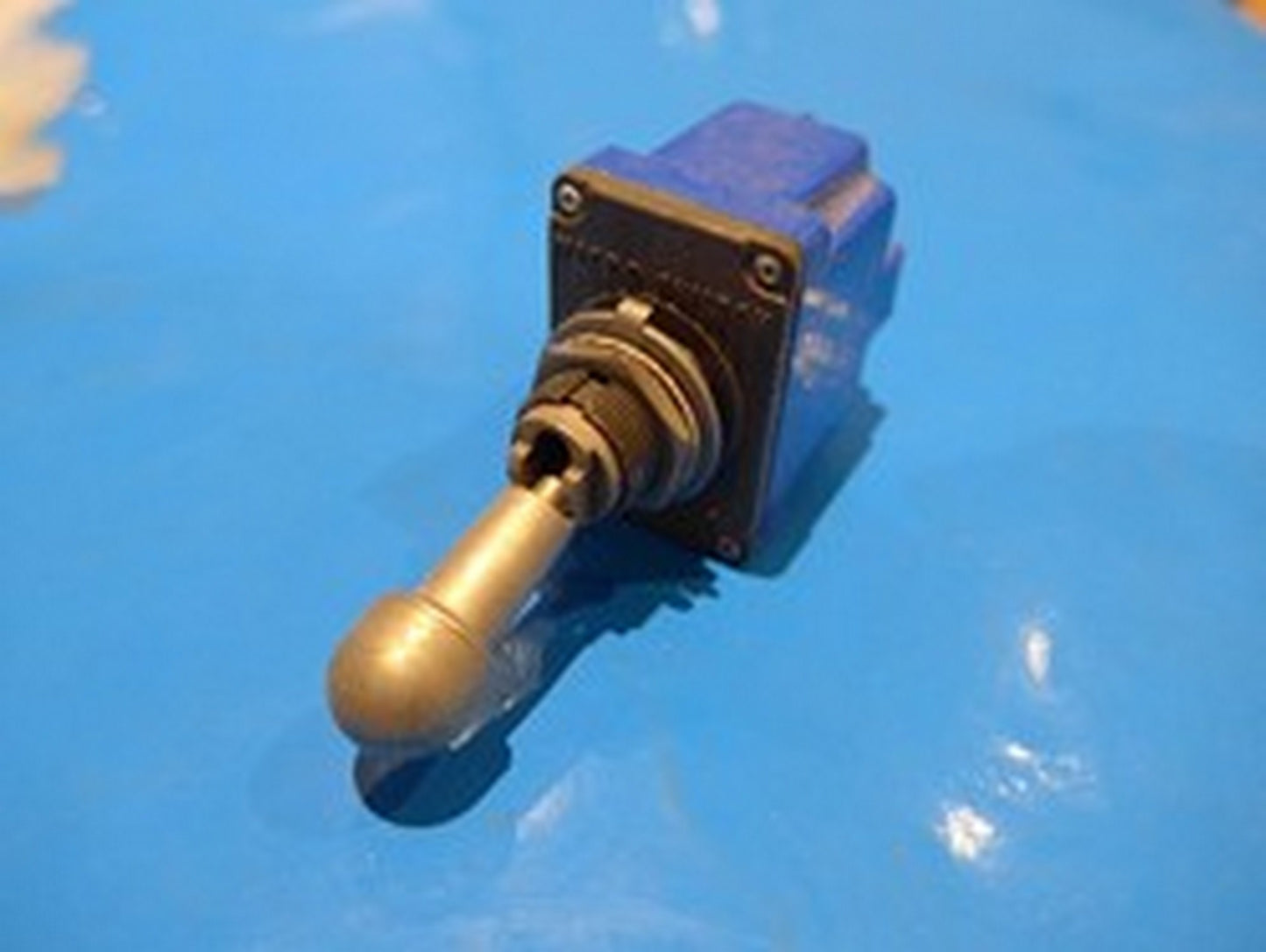 Toggle Switch (A/R)