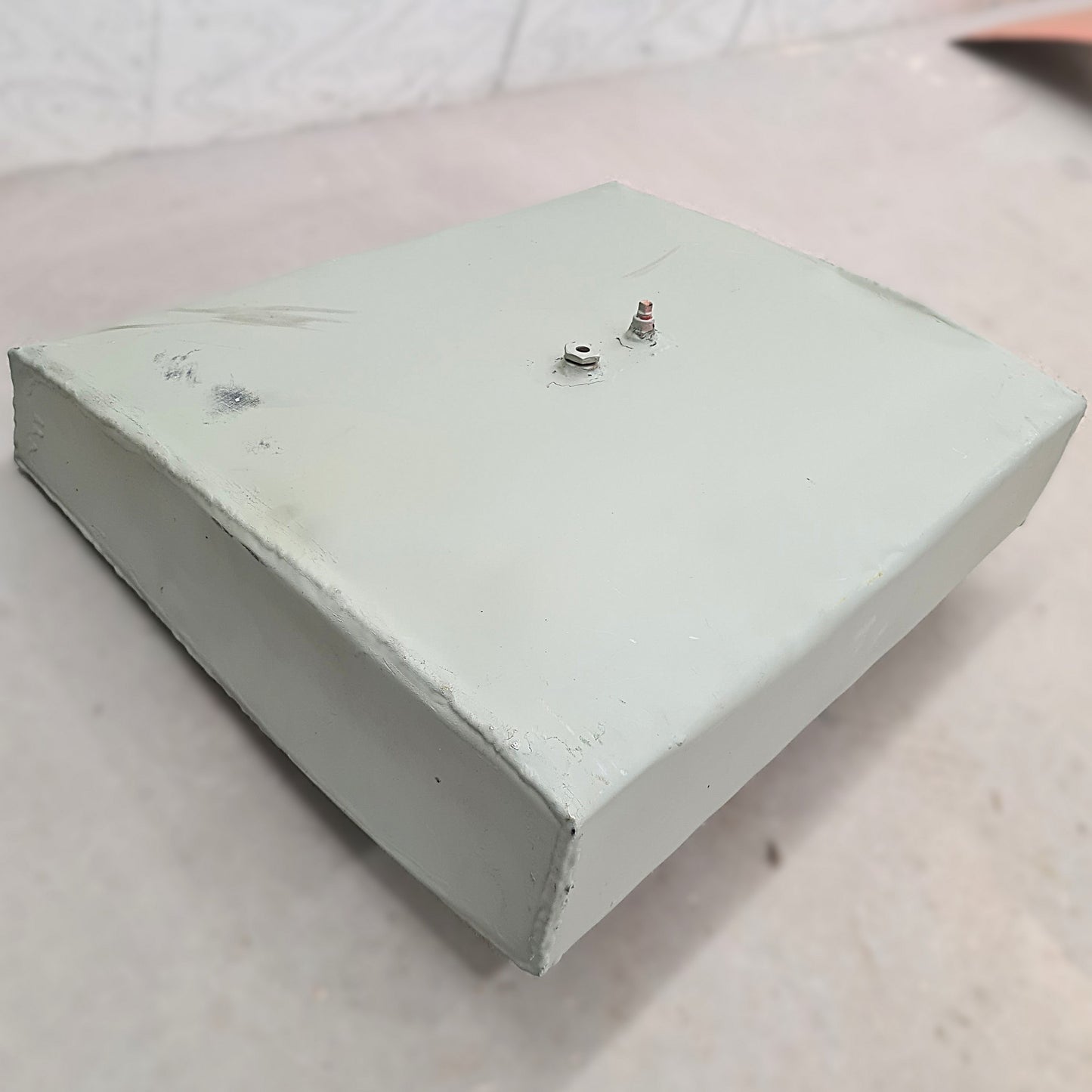 Upper Wing Aluminium Smoke Tank (A/R)