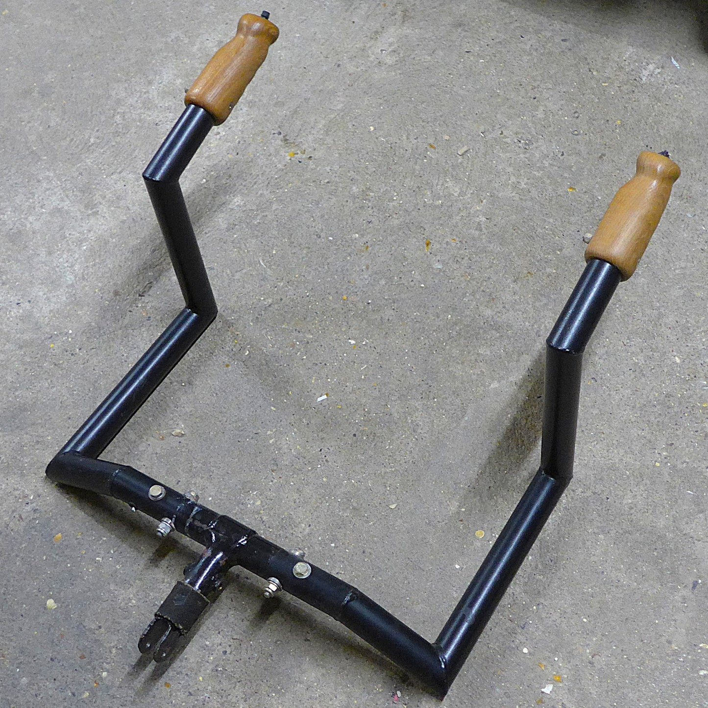 Control Yoke & Wooden Grips Assembly - Firebolt/Skybolt (A/R)