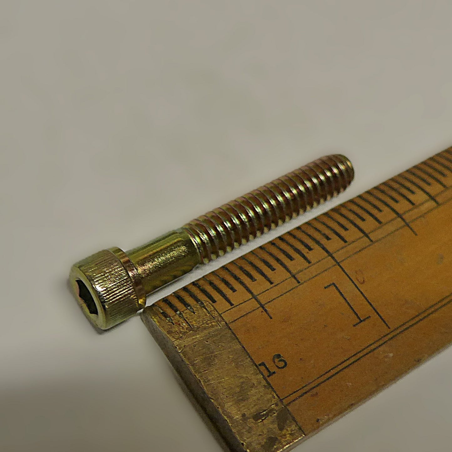 Socket Head Cap Screw - 1/4" x 1 1/2" UNC