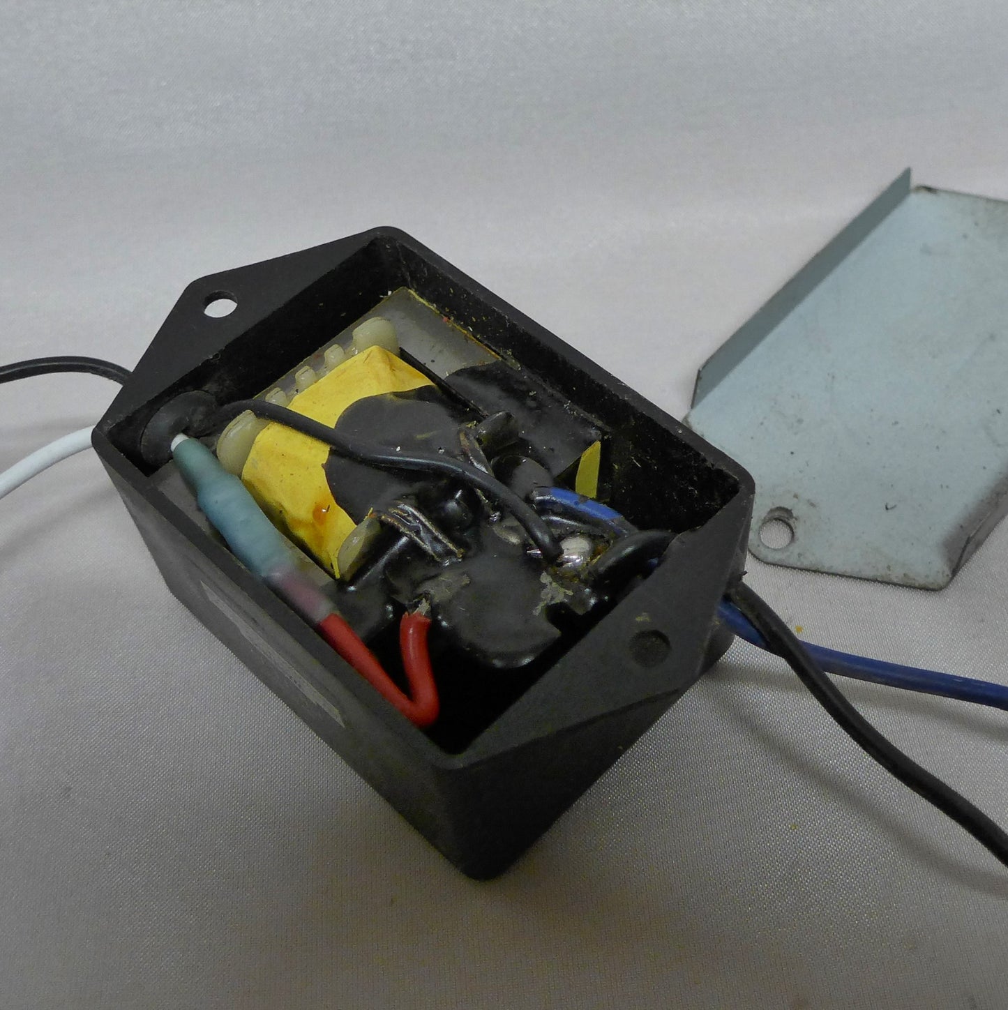 Radio Filter - 12V (A/R)