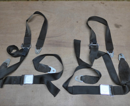 Early S6 Seatbelts - Pair - Non Swivel Type (A/R)