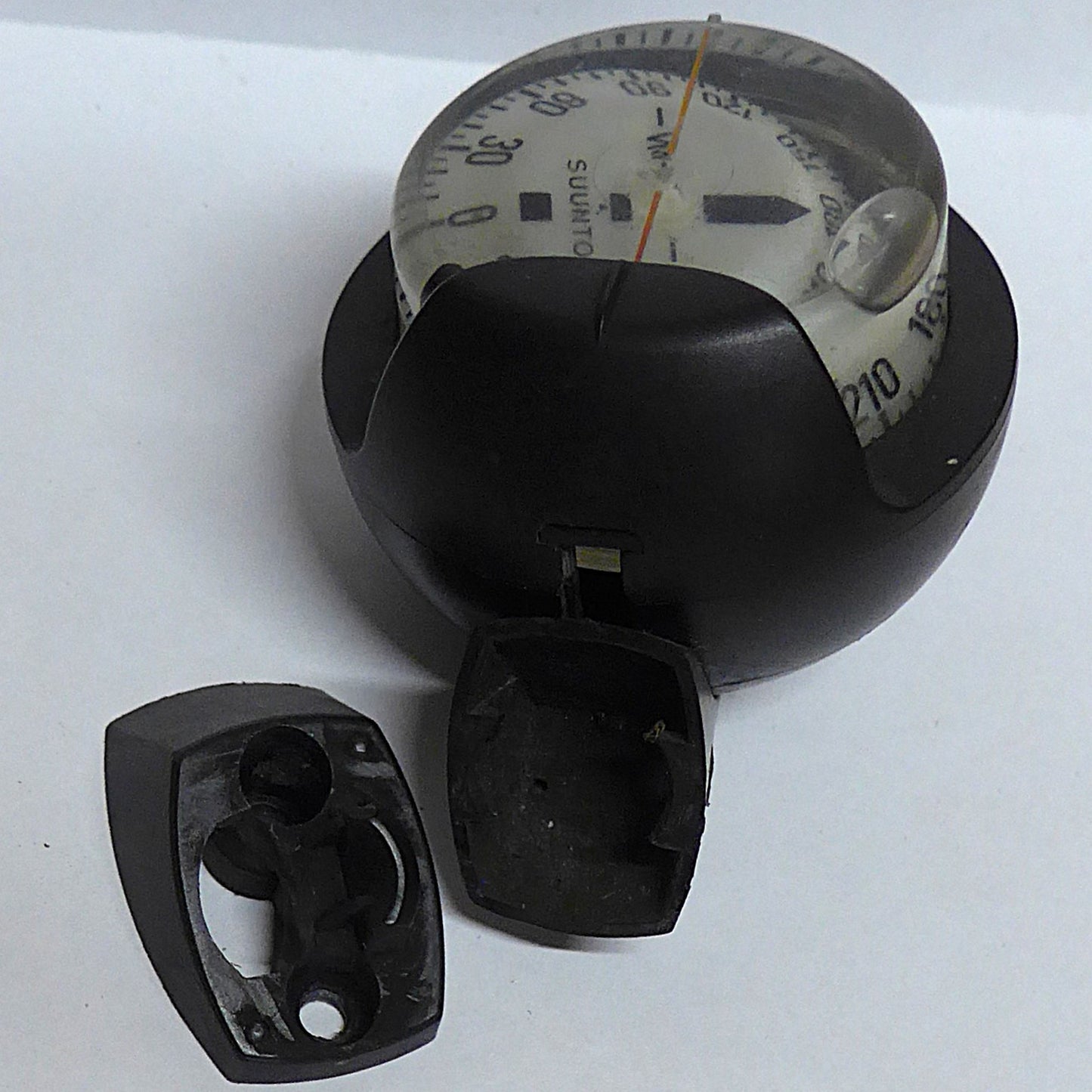 SUUNTO Pilot Compass - 50-63mm (A/R)