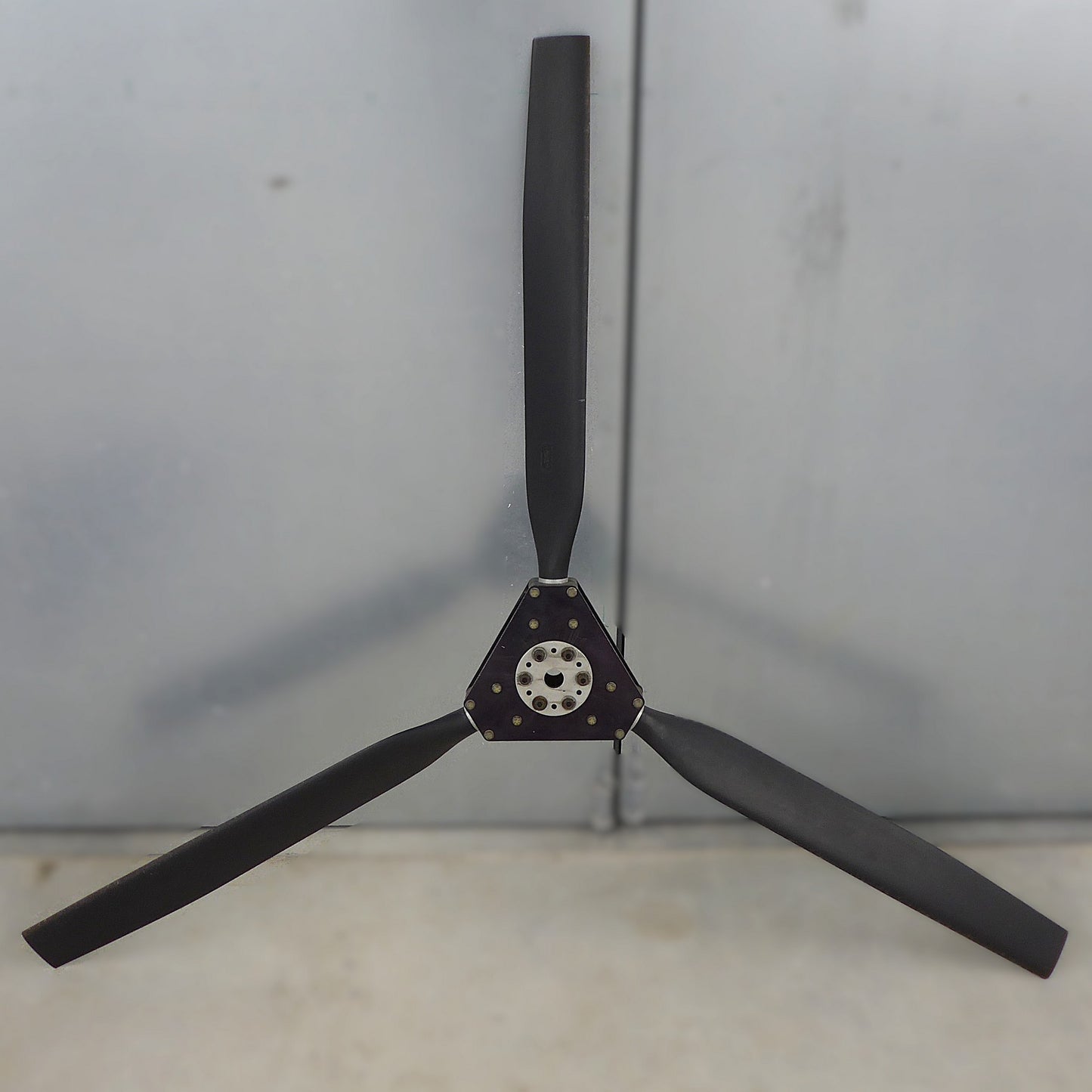 Warp Drive Ground Adjustable 3-Blade 64" Dia. Tractor Prop (A/R)