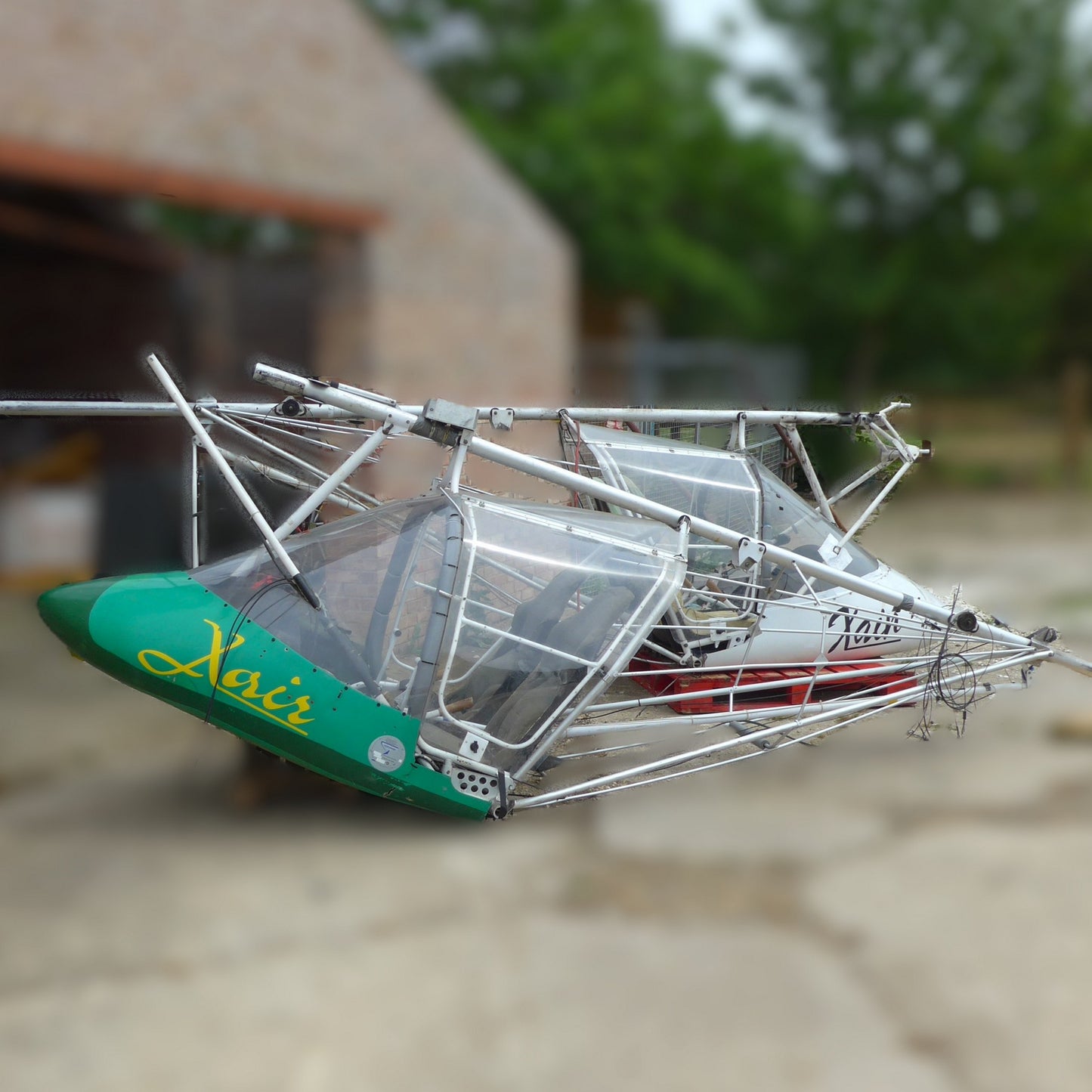 Now Breaking For Spares - G-BYCL and G-BZIL