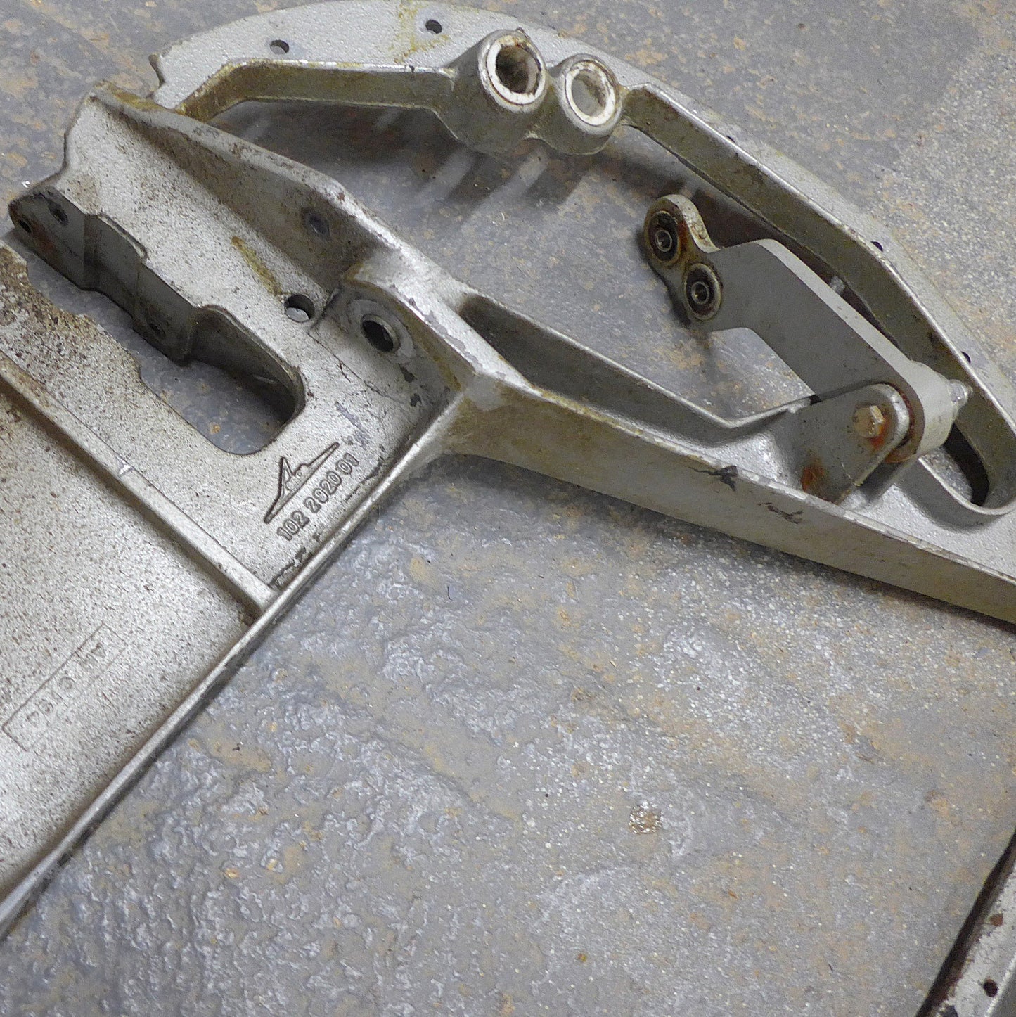 U/C Front Frame - Astir CS77 (A/R)