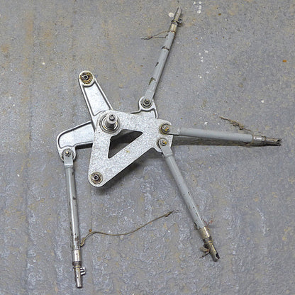 Aileron & Airbrake Bellcrank Linkages W/Hotelliers (A/R)