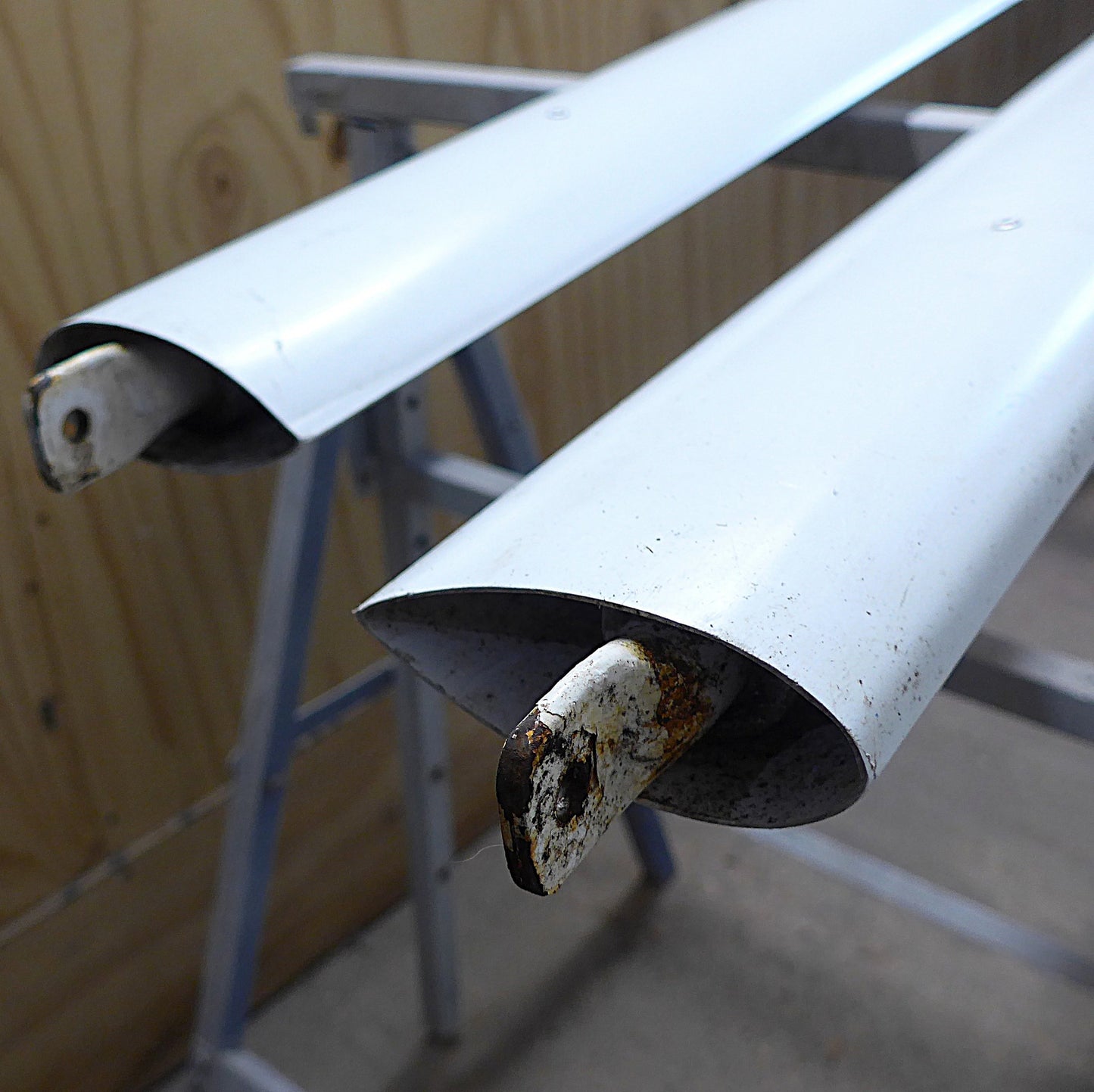 Lift Struts Assembly - Pair (A/R)