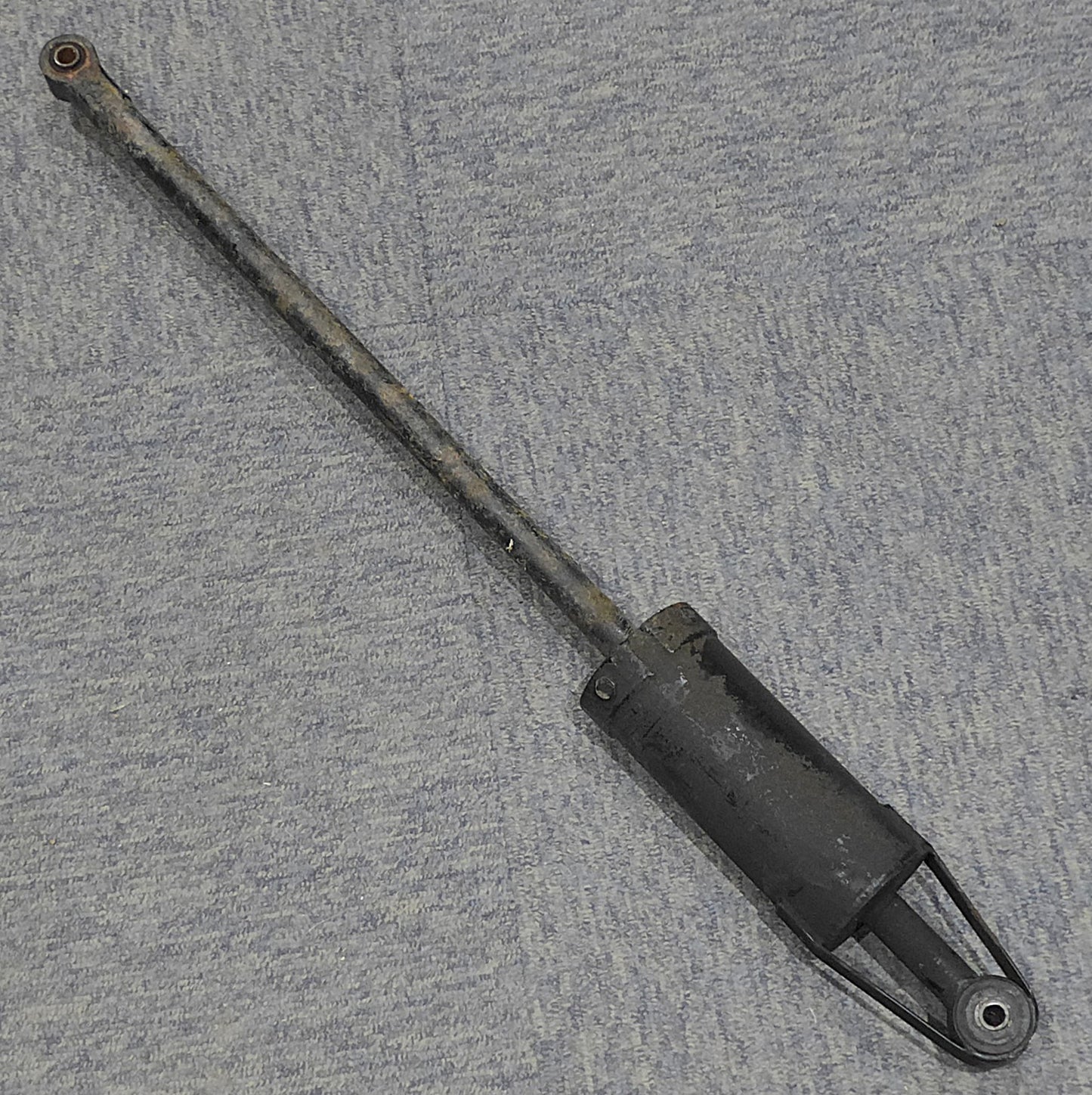 Main Gear Suspension Strut - T600N (A/R)