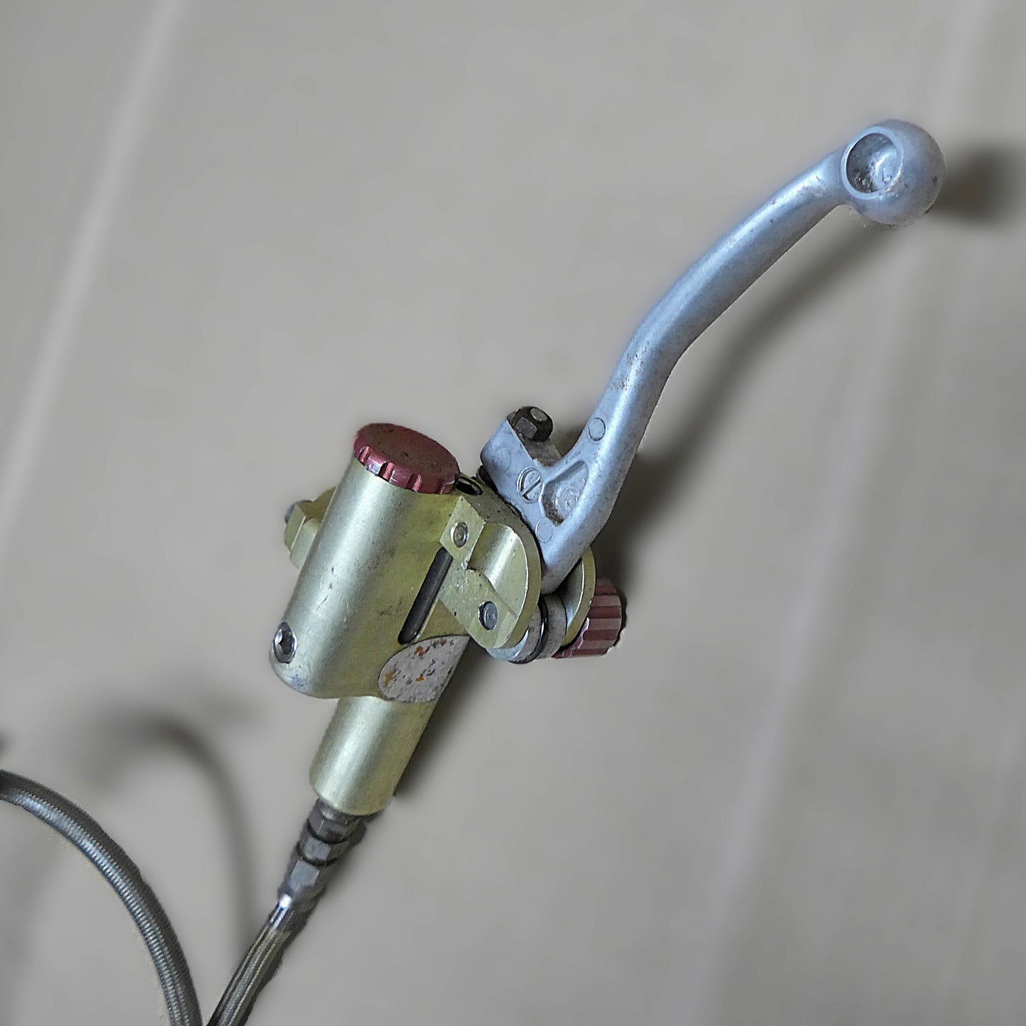Hand Operated Brake Master Cylinder (A/R)