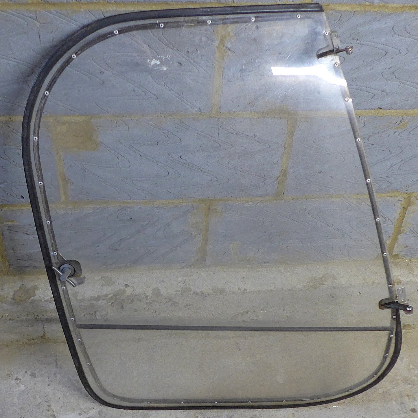 Door Assembly - R/H - T600N (A/R)