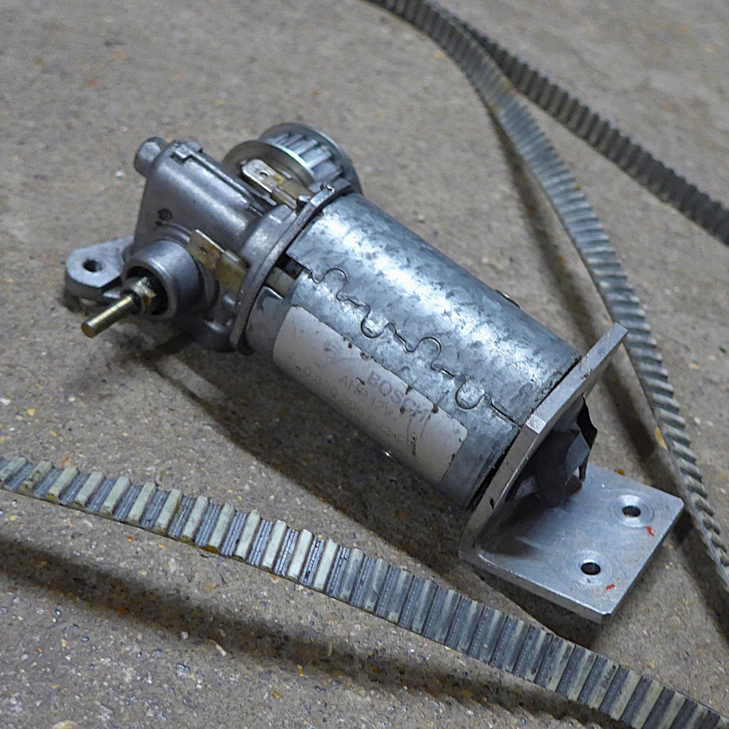 Flap Drive Motor & Belt Assy - MCR-01 Ban-Bi (A/R)